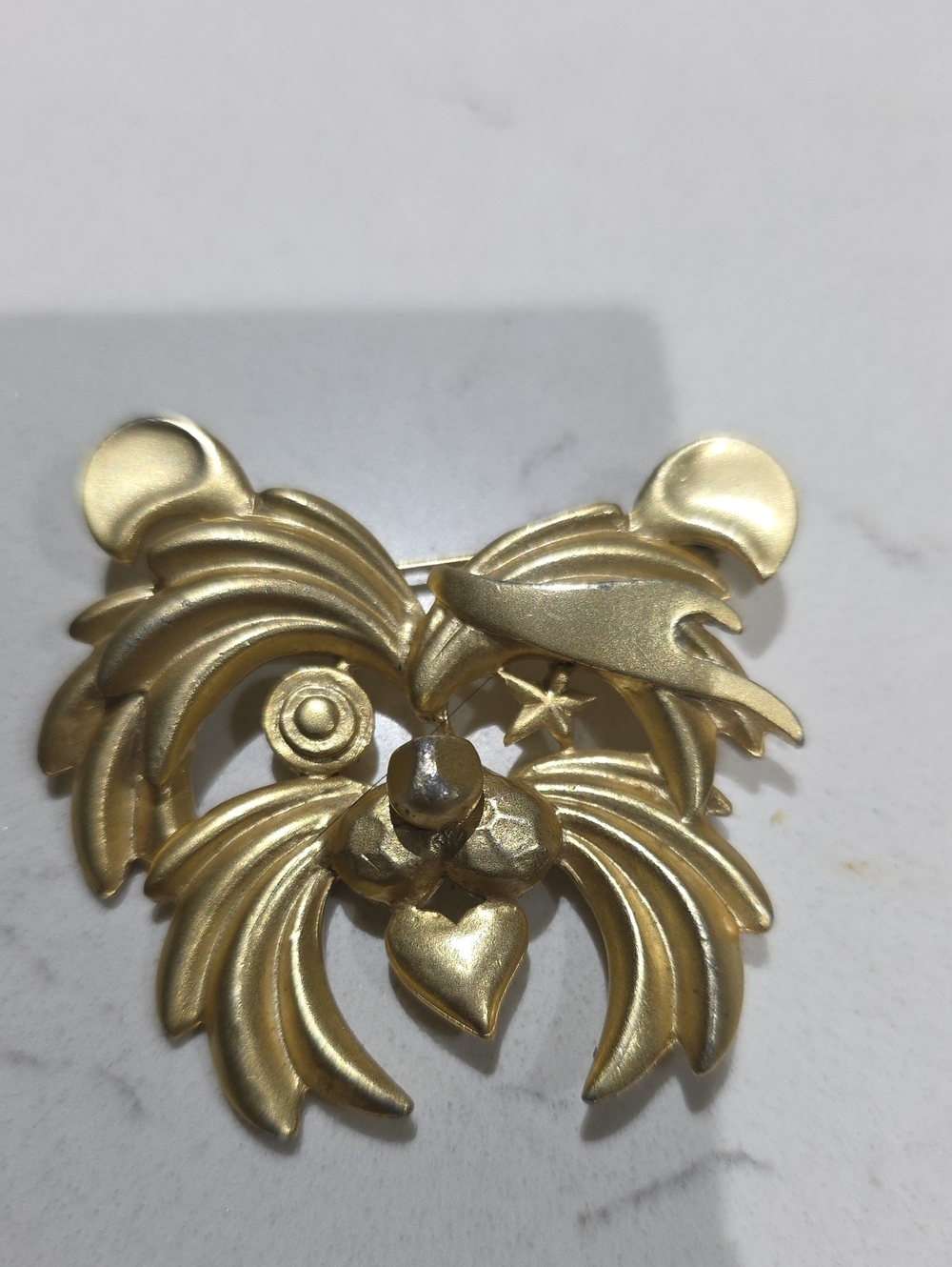 Vintage Gold Tone Decorative Dog Brooch Pin - Women's Accessory
